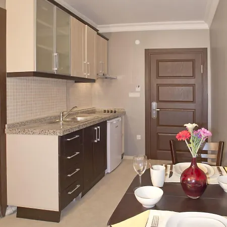 מלון דירות The Bosphorus House 3*