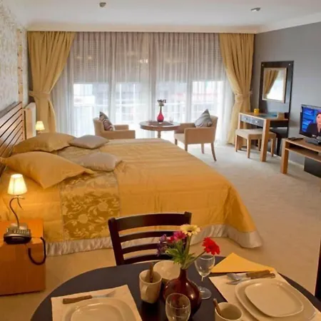 Aparthotel The Bosphorus House