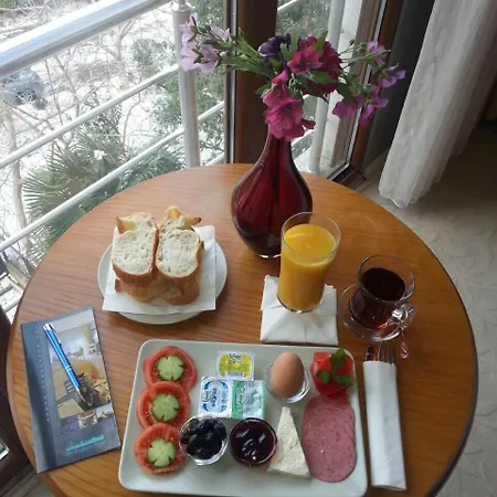 The Bosphorus House アパートホテル イスタンブール